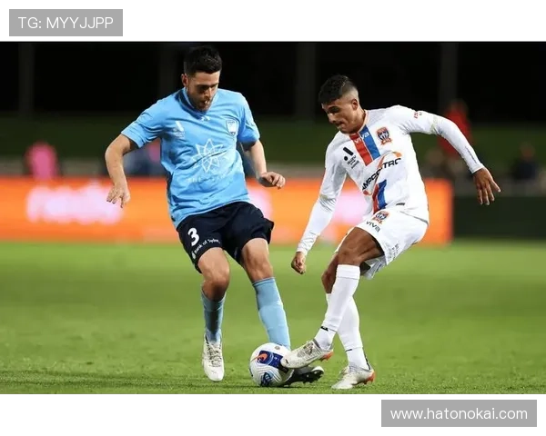 阿德莱德联客胜悉尼米尔斯送礼